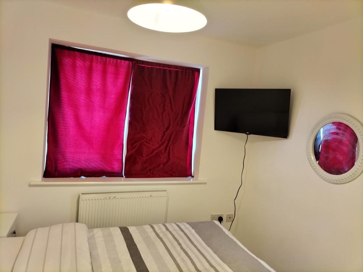 Nhyl Homes Bradford  Buitenkant foto
